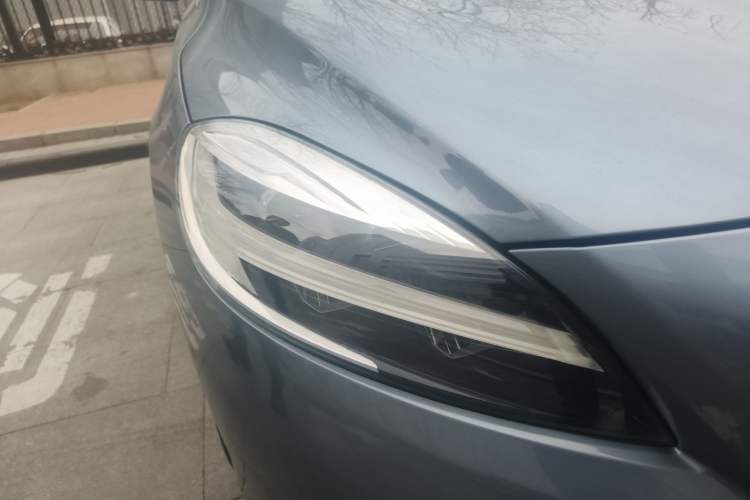 Used Volvo V40 2018 T3 Zhiya Edition