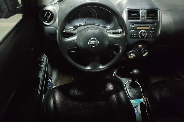 Used Nissan Sunny 2011 1.5XE CVT Comfort Edition Steering Wheel
