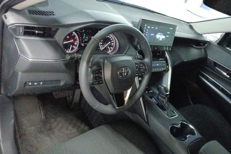 Used Toyota Venza 2023 2.0L CVT Two-Wheel Drive Luxury Edition
