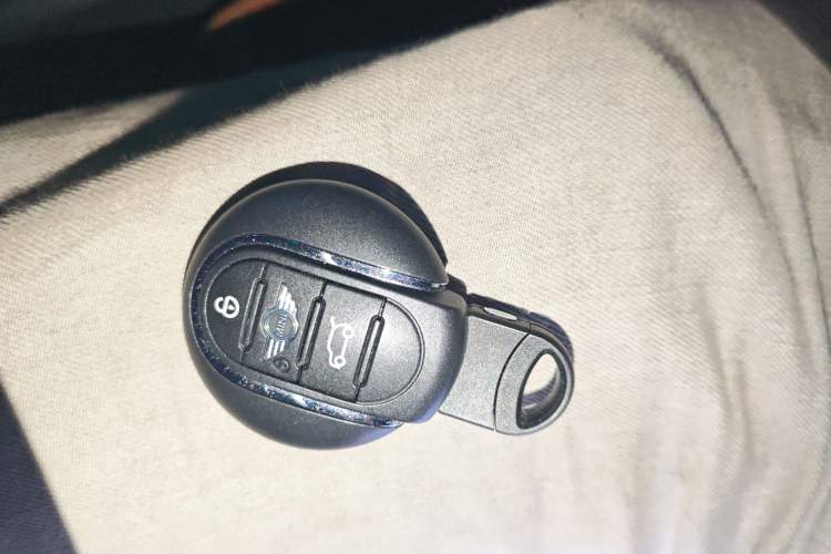 Used MINI Clubman 2016 Updated 1.5T COOPER Geek Edition Vehicle Key