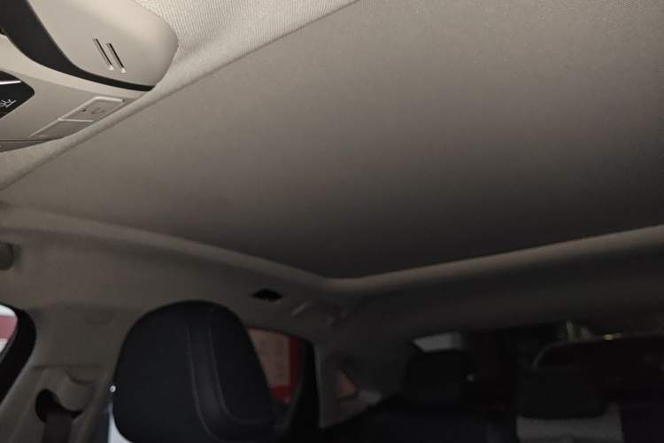 Used Geely Auto Preface 2021 Revised Version 2.0TD Luxury Edition Headliner