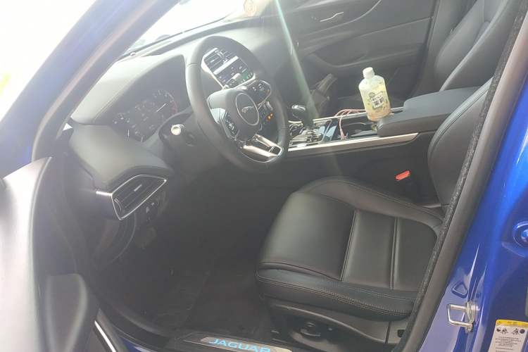 Used Jaguar XEL 2020 2.0T 200 PS S Advanced Elegance Edition
