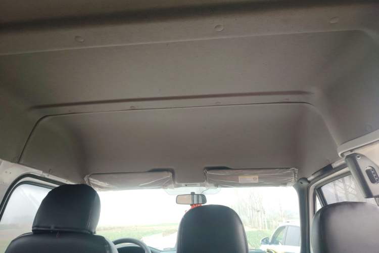 Used JMC Transit 2019 2.8T Commercial Version Short Wheelbase Mid-Roof 6-Seater China VI JX493