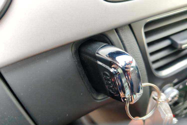 Used Audi A4L 2015 35 TFSI Automatic Comfort Model
