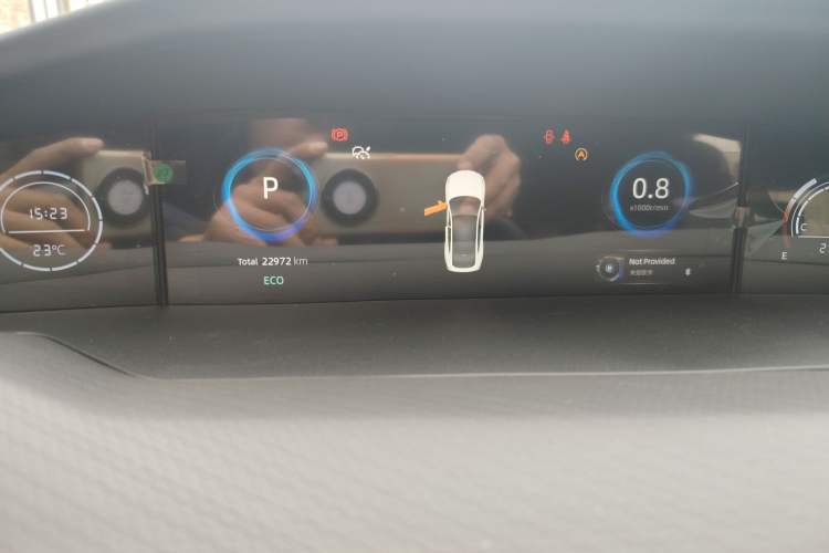 Used CHANGAN UNI-V 2022 1.5T Sport Edition Odometer Close Up