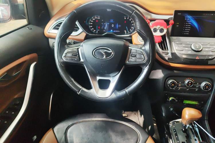 Used Soueast DX7 2015 1.5T Automatic Luxury Model
