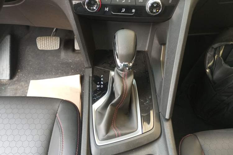 Used Chevrolet Orlando 2020 Light Hybrid Redline 530T Automatic Enjoyment Edition (5+2 Models)
