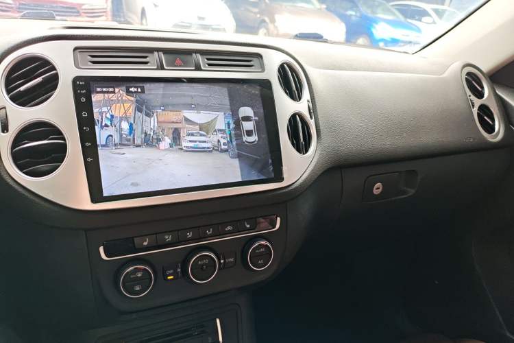 Used Volkswagen Tiguan L 2015 1.8TSI Automatic Two-Wheel Drive Luxury Model