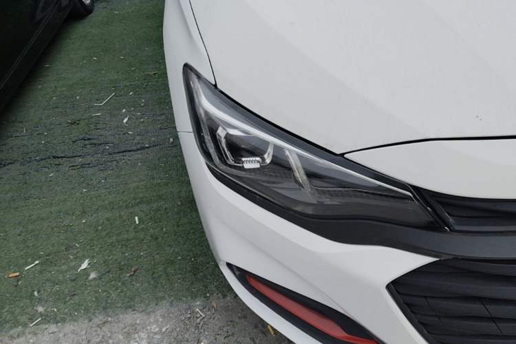 Used Chevrolet Monza 2020 Light Hybrid Redline 320T Dual-Clutch Thrilling Edition

