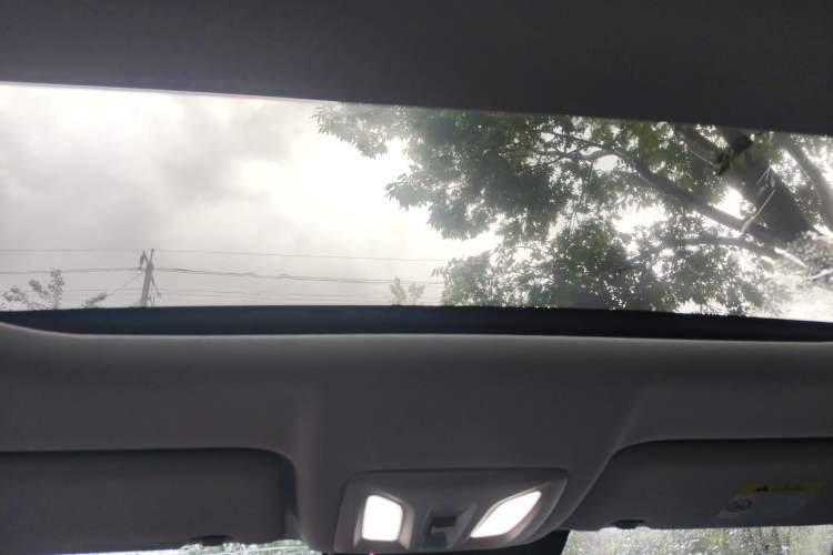 Used CHANGAN OSHAN Z6 2022 Blue Whale 1.5T DCT Smart Edition Headliner