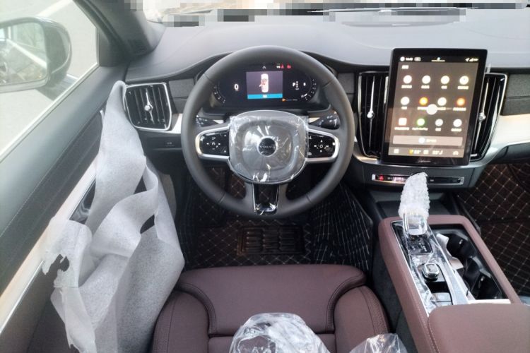 Used Volvo S90 2026 B5 Zhiyuan Luxury Edition