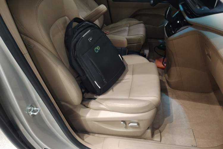 Used Buick GL8 2021 ES Land Cruiser 653T Luxury Edition