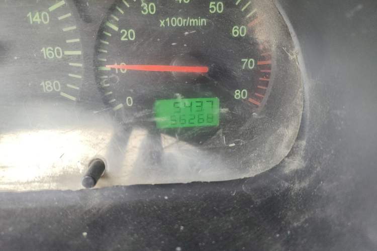 Used Jinbei Hiace 2011 2.2L 5th Generation Power King Deluxe Version 4G22D4B