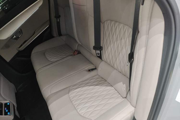 Used BYD Han 2025 DM-i Smart Drive 125KM Elite Model
