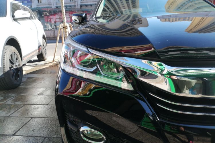 Used Honda Accord 2016 2.0L Comfort Edition Right Front Headlight