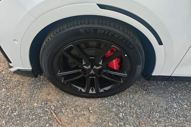 Used VOYAH FREE 2025 318 318 km Rear-Drive Touring Edition Left Front Wheel Hub