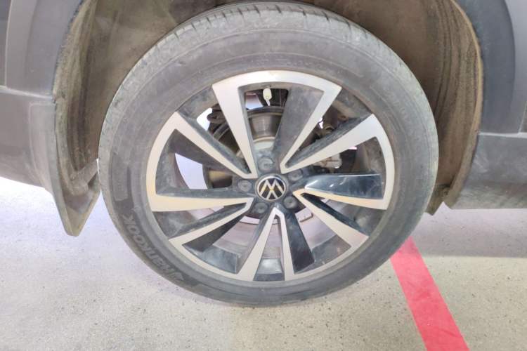 Used Volkswagen Tharu 2022 280TSI Two-Wheel-Drive Luxury Edition
