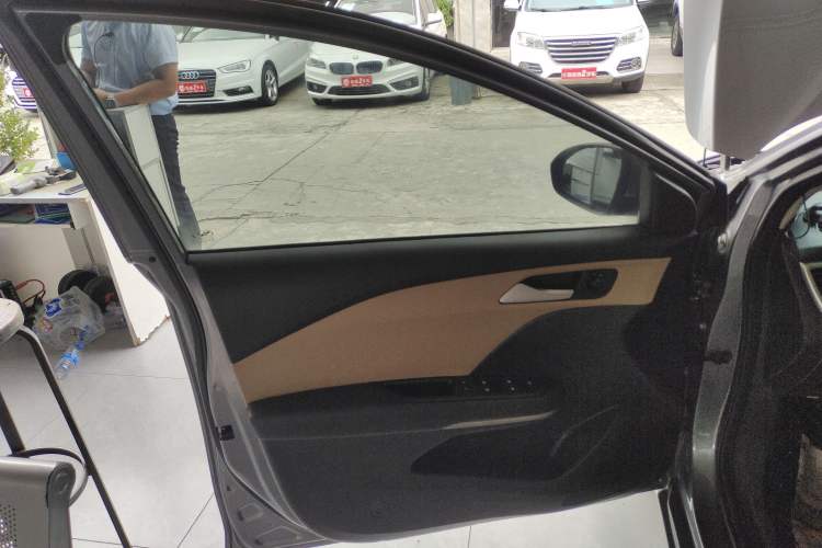 Used Chevrolet Monza 2020 320 Automatic Enjoyment Edition
