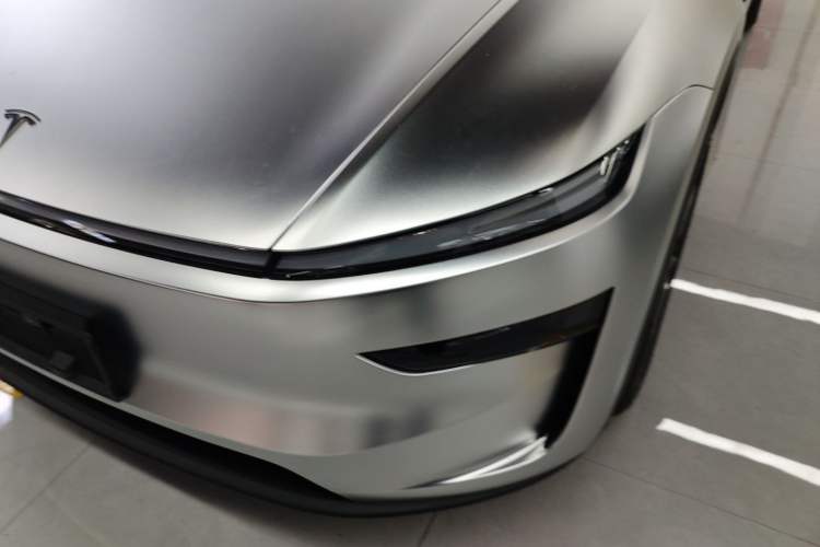 Used Tesla Model Y 2025 Long-Range All-Wheel Drive First Edition