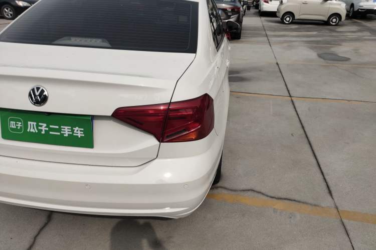 Used Volkswagen Jetta 2017 1.5L Automatic Fashion Model Right Rear Taillight