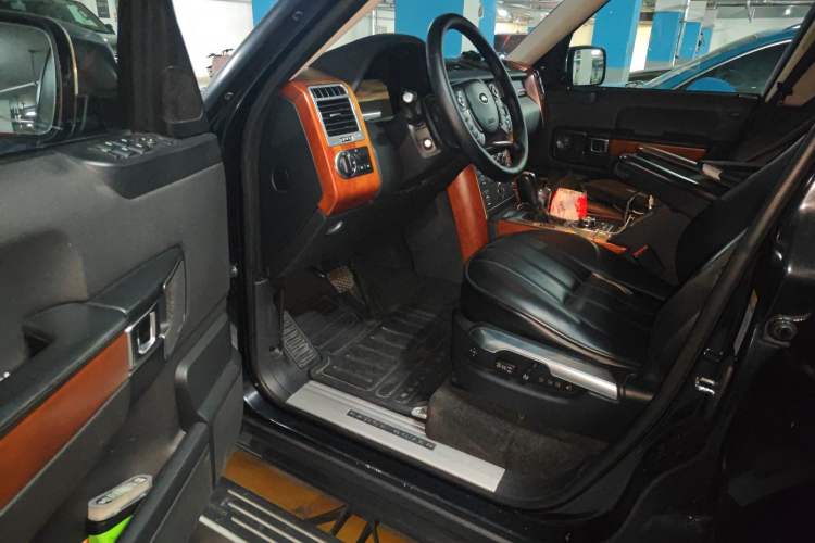 Used Land Rover Range 2011 3.6 TDV8
