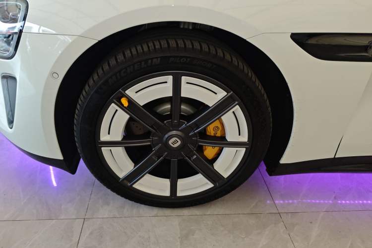 Used Xiaomi Auto SU7 2024 Rear-Drive Long-Range Intelligent Driving Version