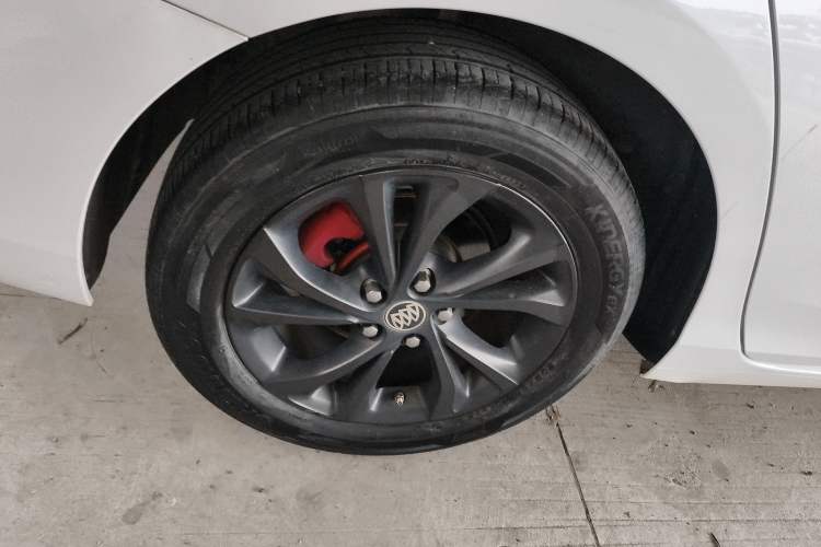 Used Buick Verano 2023 Pro GS Hunter Wind Edition
