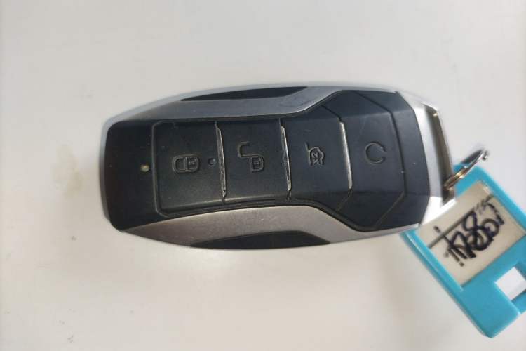 Used BYD Han 2020 DM Four-Wheel Drive Performance Edition Luxury Model Interior 1