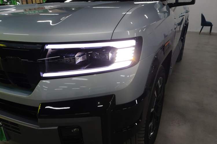 Used Formula Leopard Leopard 8 2025 Smart & Brave Flagship Edition 7 Seats