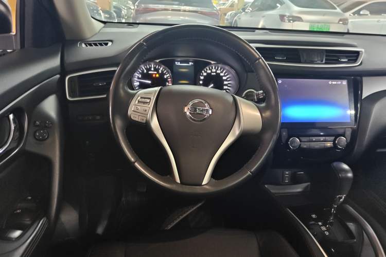 Used Nissan X-Trail 2014 2.0L CVT Comfort Edition 2WD Steering Wheel