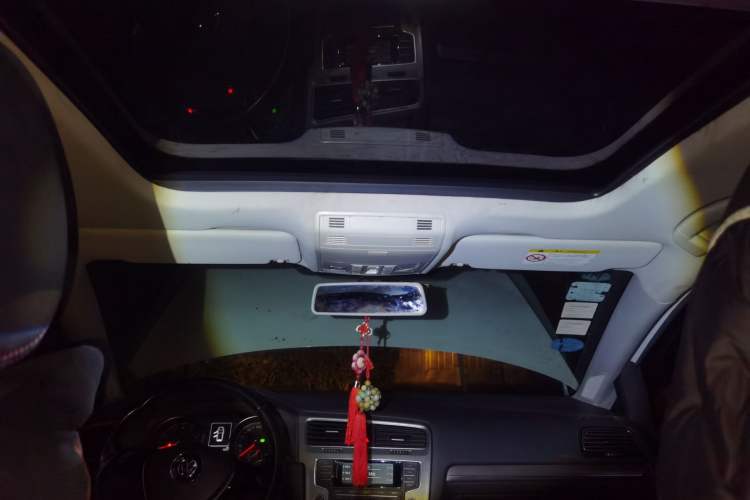 Used Volkswagen Golf 2014 1.6L Automatic Comfort Model Headliner