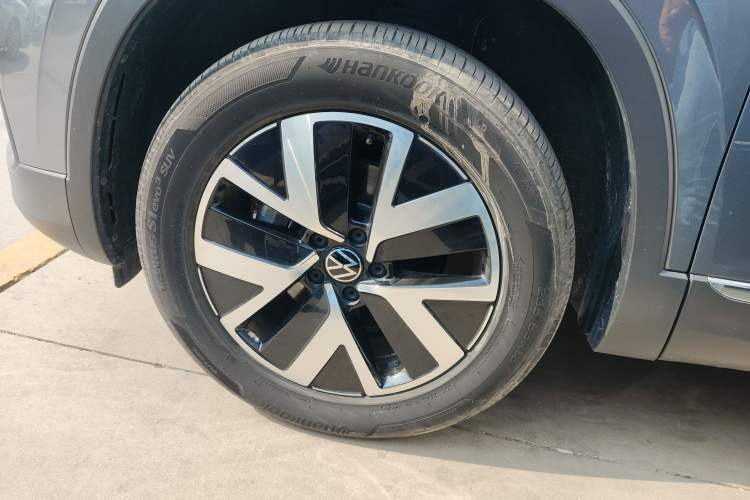 Used Volkswagen Tayron 2023 300TSI Two-Wheel-Drive Luxury Plus Advanced Edition Left Front Wheel Hub