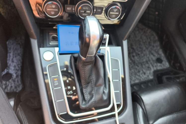 Used Volkswagen Magotan 2018 Facelift 330TSI DSG Luxury Model