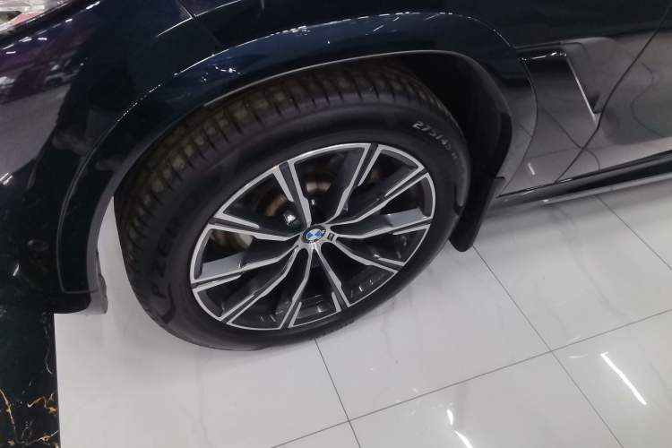 Used BMW X6 2021 xDrive30i M Sport Package Exterior 1