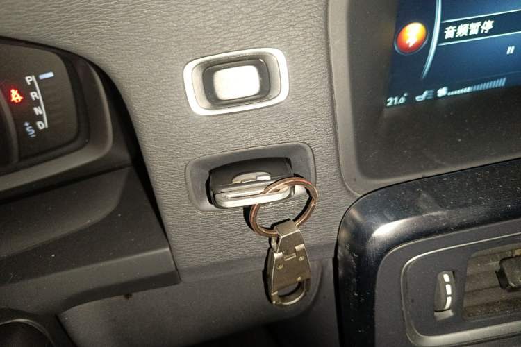 Used Volvo S60 2014 S60L 2.0T Zhiyuan Edition