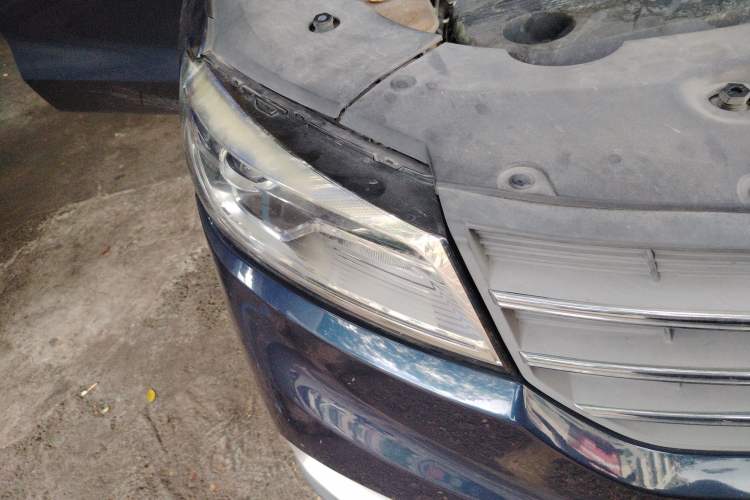 Used Dongfeng Fengon 580 2020 1.5T CVT Luxury Edition Right Front Headlight