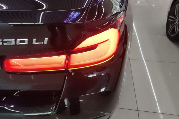 Used BMW 5 Series 2023 530Li Leading Model M Sport Package
