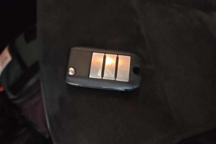 Used Roewe RX5 New Energy 2017 eRX5 50T Hybrid Connected Prestige Flagship Edition Vehicle Key