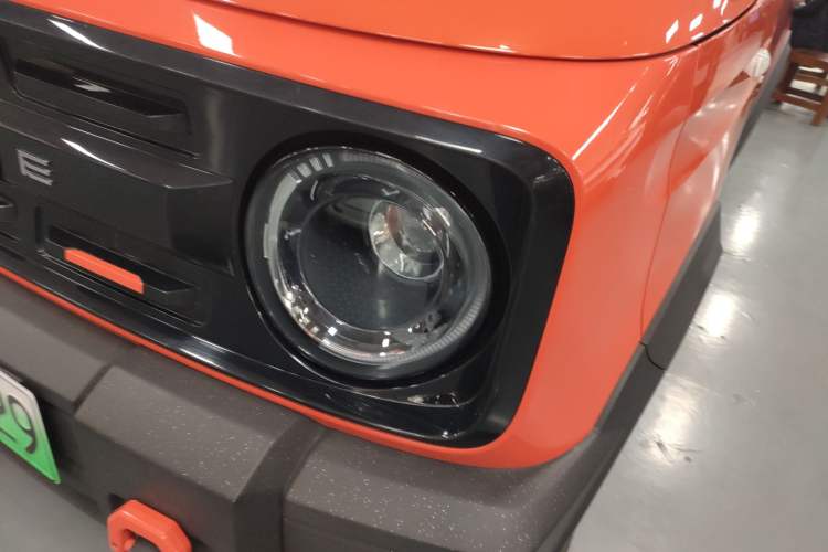 Used Geely Galaxy Panda 2025 210km Panda Rider Left Front Headlight