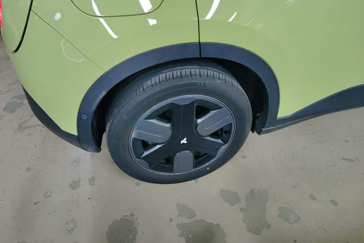 Used firefly firefly 2025 Illuminated Edition
