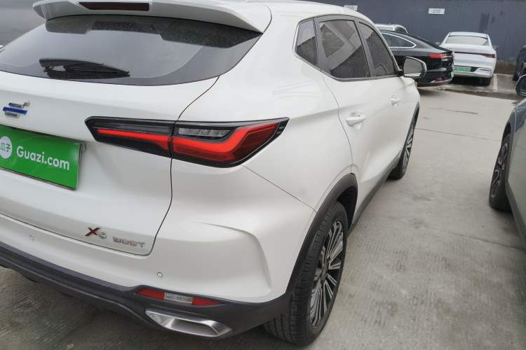 Used CHANGAN OSHAN X5 2021 Revised Version 1.5T DCT Luxury Edition