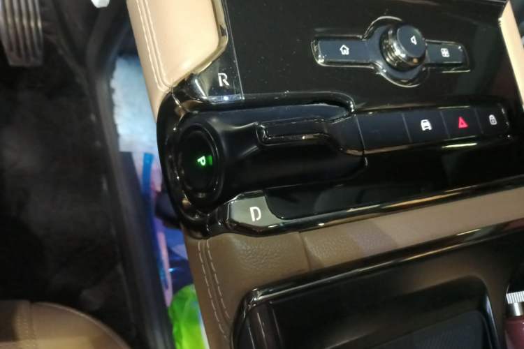 Used Nio ES8 2020 415 km Range 6-Seater Version Gear Lever