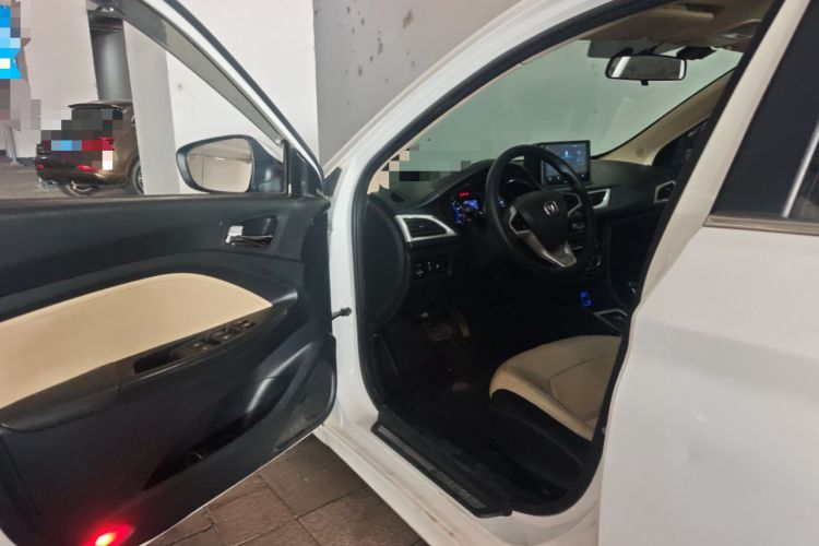 Used CHANGAN Alsvin V7 2015 1.6L Automatic Enjoyment Model China IV Standard
