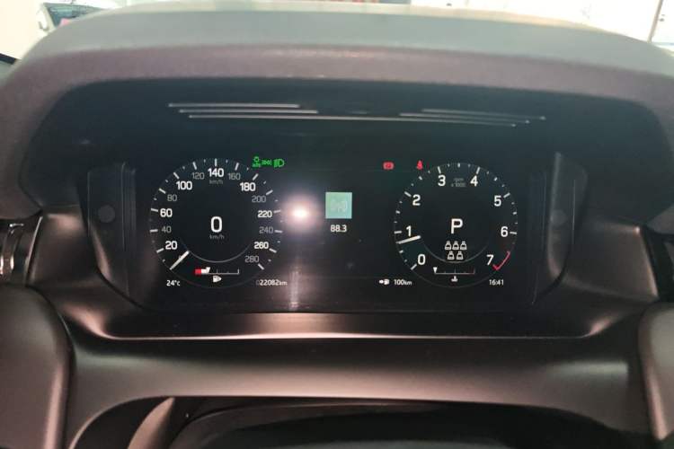 Used Land Rover Discovery Sport 2022 249 PS R-Dynamic HSE Luxury Custom Edition 7 Seats Instrument Cluster