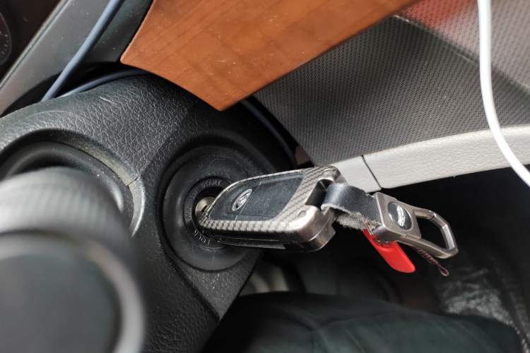 Used SAIC MAXUS G10 2016 2.0T Manual Elite Edition