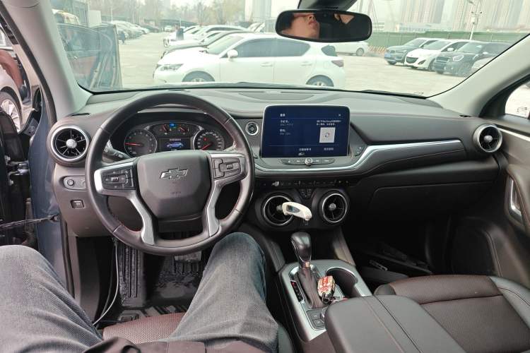Used Chevrolet Blazer 2020 Redline 650T 7-Seater Ting Edition
