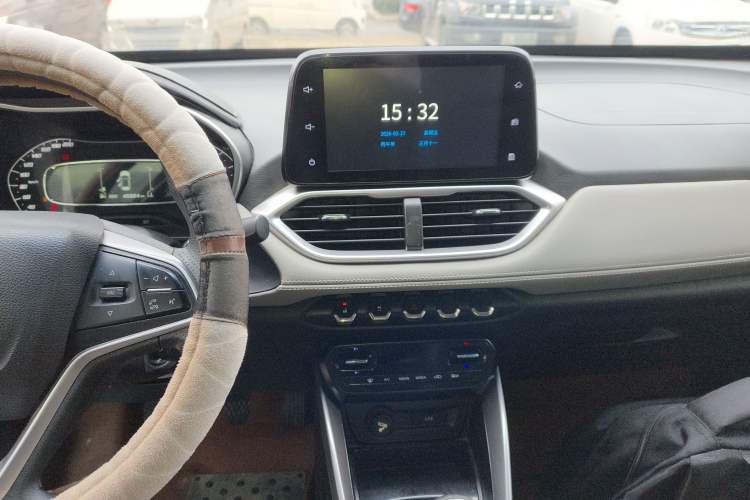 Used Baojun 510 2017 1.5L Manual Fashion Model
