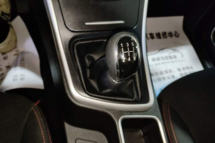 Used Baojun 560 2015 1.8L manual Comfort trim level
