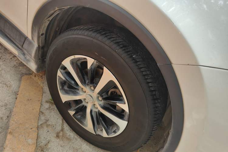 Used Toyota RAV4 2019 2.0L CVT Two-Wheel Drive Comfort Edition China VI Standard Right Front Wheel Hub