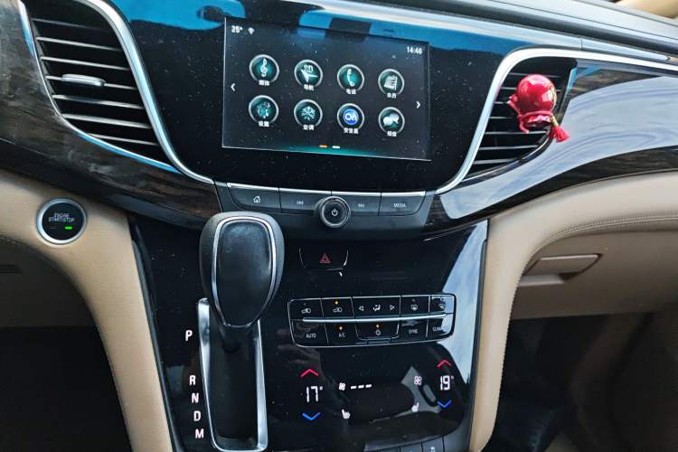 Used Buick GL8 2017 ES 28T Luxury Model China V Standard
